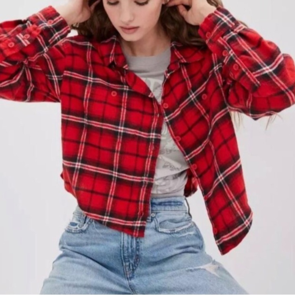 American Eagle Outfitters Red and Black Plaid Shirt